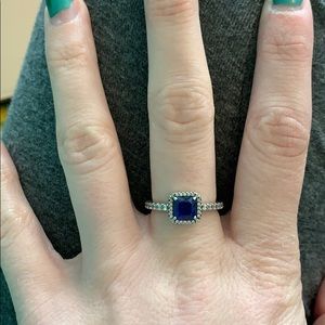 Blue square sparkle halo ring